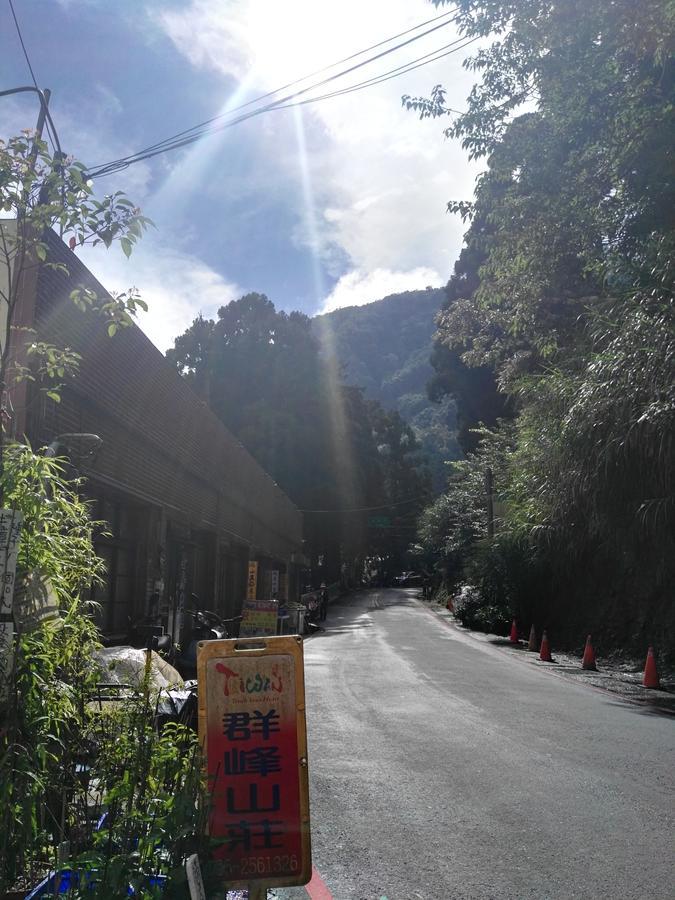 Qun Feng Hotel Fenchihu Exterior photo