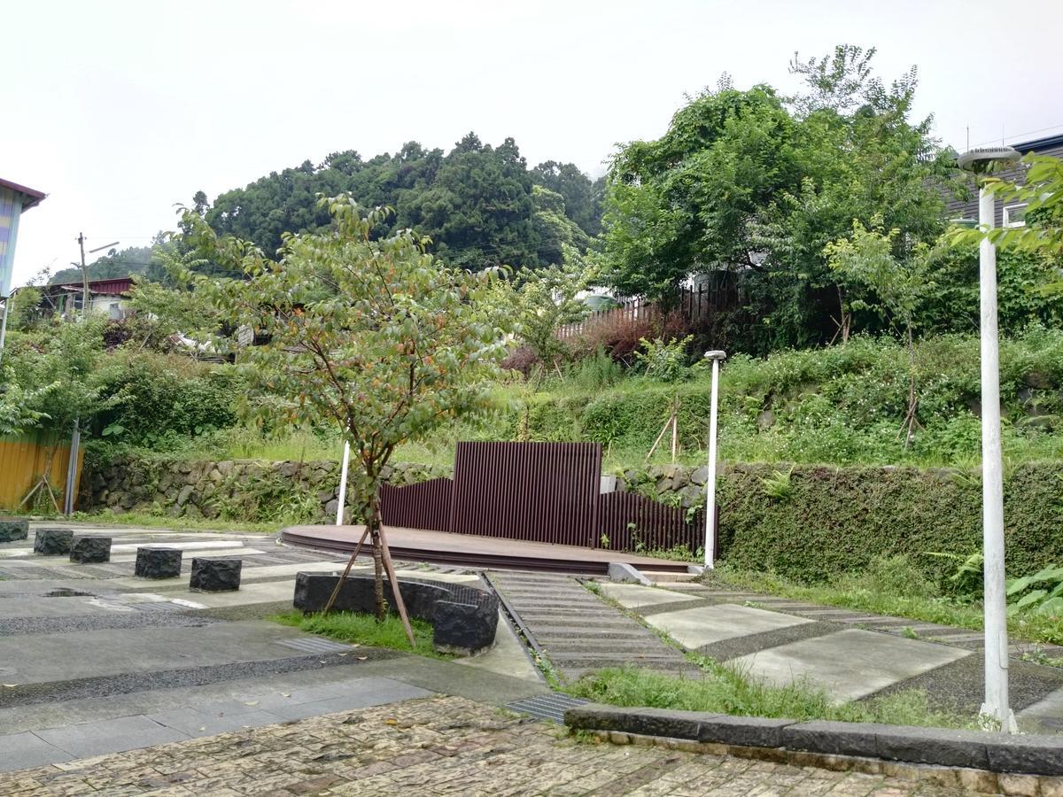 Qun Feng Hotel Fenchihu Exterior photo